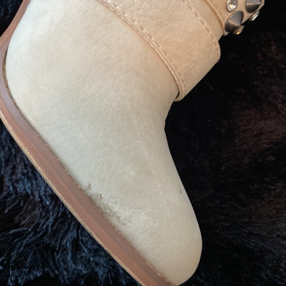 Buckle Boots - Picture 6 of 8